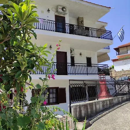 Traditional Apartment *