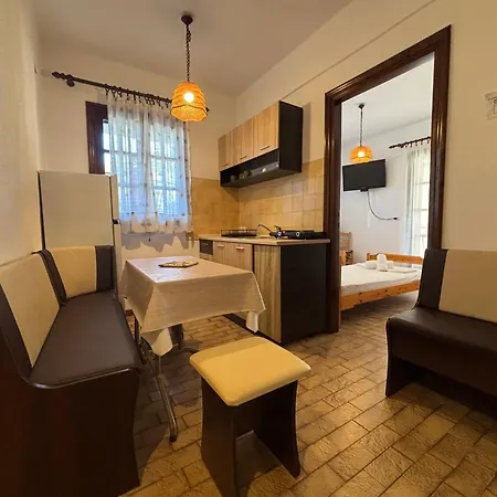 Anna's Apartamento Neos Marmaras